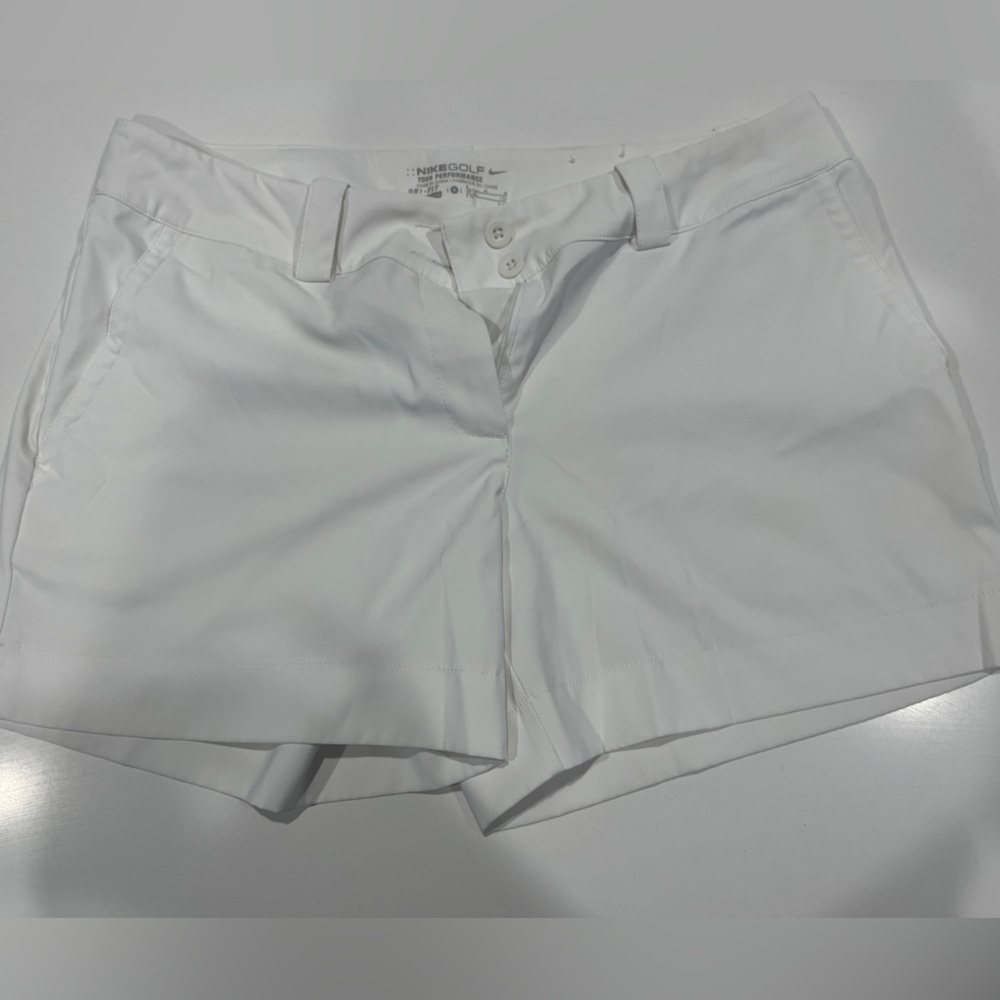 Size 8 Women’s Nike Dri-Fit Slack Shorts